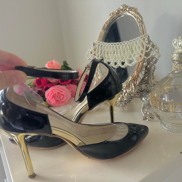 Black and gold patent strap heels - 230cm - Picture 5 of 6